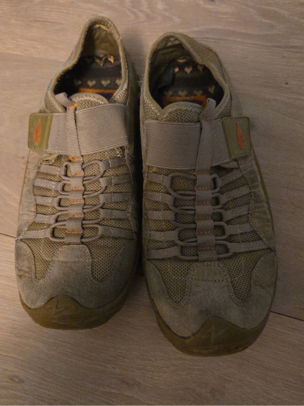 Women’s Casual Mesh & Suede Strap Sneakers - Olive